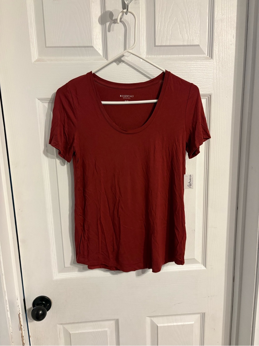 Essentials Women’s Scoop Neck Tee — Brick Red